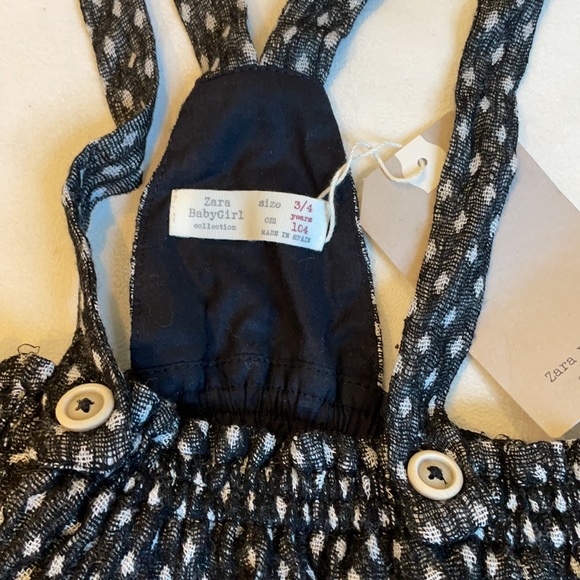 Zara black & white dotted pinafore 3/4Y - Picture 2 of 4